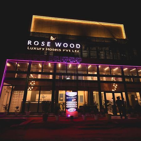 Rosewood Luxury Hotel Бхубанешвара Экстерьер фото